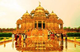 Akshardham Temple in Delhi